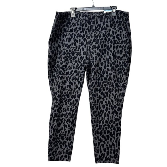 Style & Co Plus Size Curvy Animal-Print Skinny Jeans, Gray Animal Print,  20W - Picture 4 of 11
